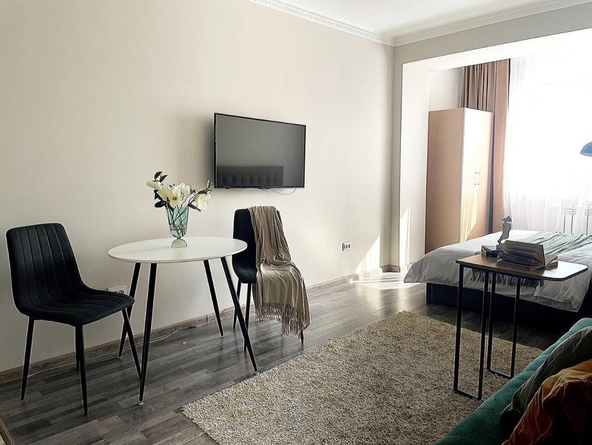 Студия Тайный Сад С Шикарным Видом На Горы Almaty Extérieur photo